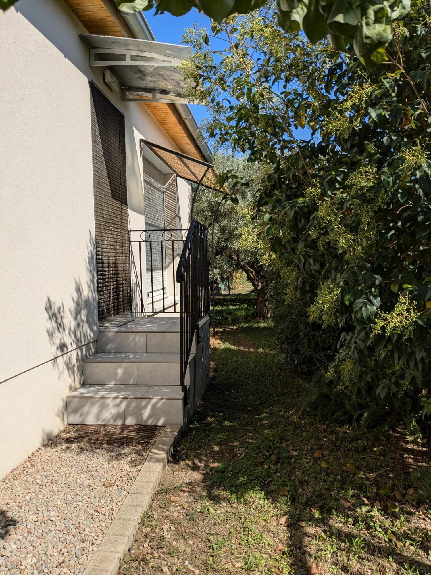 Villa La Maison Sous L'Olivier Morieres-les-Avignon Exterior foto
